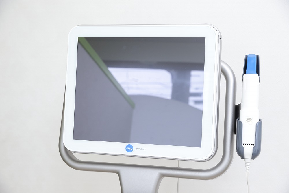 iTero・歯科用CTのデジタル設備で精密な診断